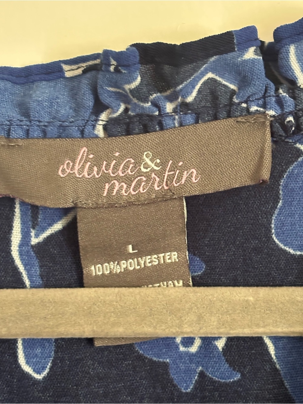 Olivia & Martin Navy Floral Blouse - Women's Large